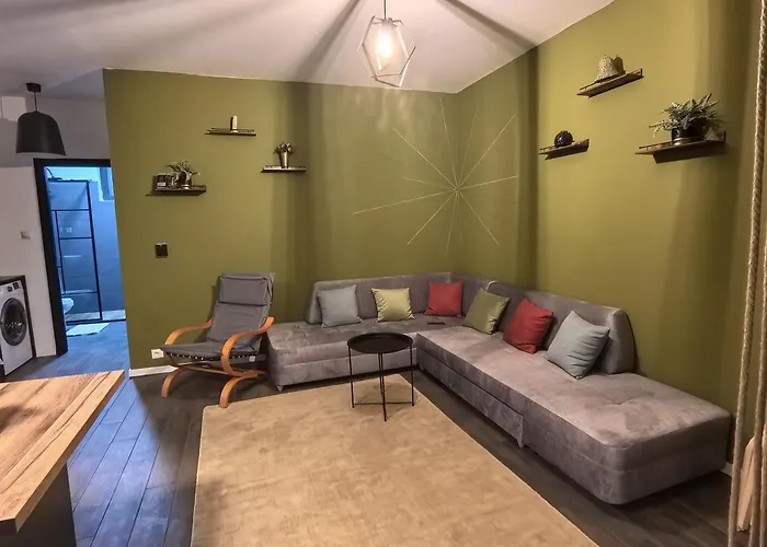 アパート Best City Green *