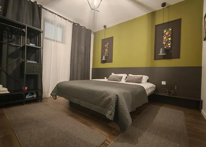 Best City Green アパート